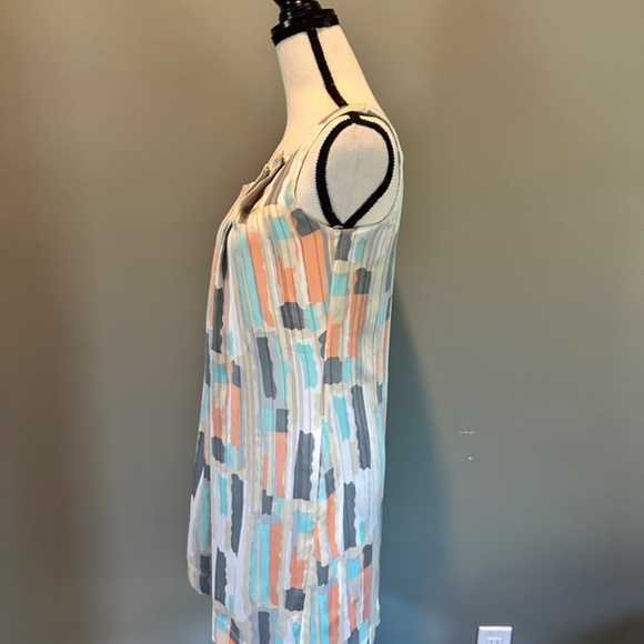 BCBG Shift Dress - Picture 4 of 6